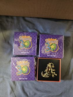 Rugrats 30 Reptar Gold Pin