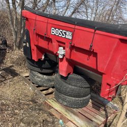  Salt  Spreader  VBX 8000