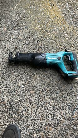 Makita Reciprocating Saw - Sawzall