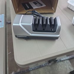 Chef's Choice Knife Sharpener 