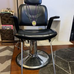 Barber s Chair Unused for Sale in New Orleans LA OfferUp