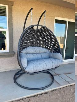 Outdoor Swinging Double Egg Chair