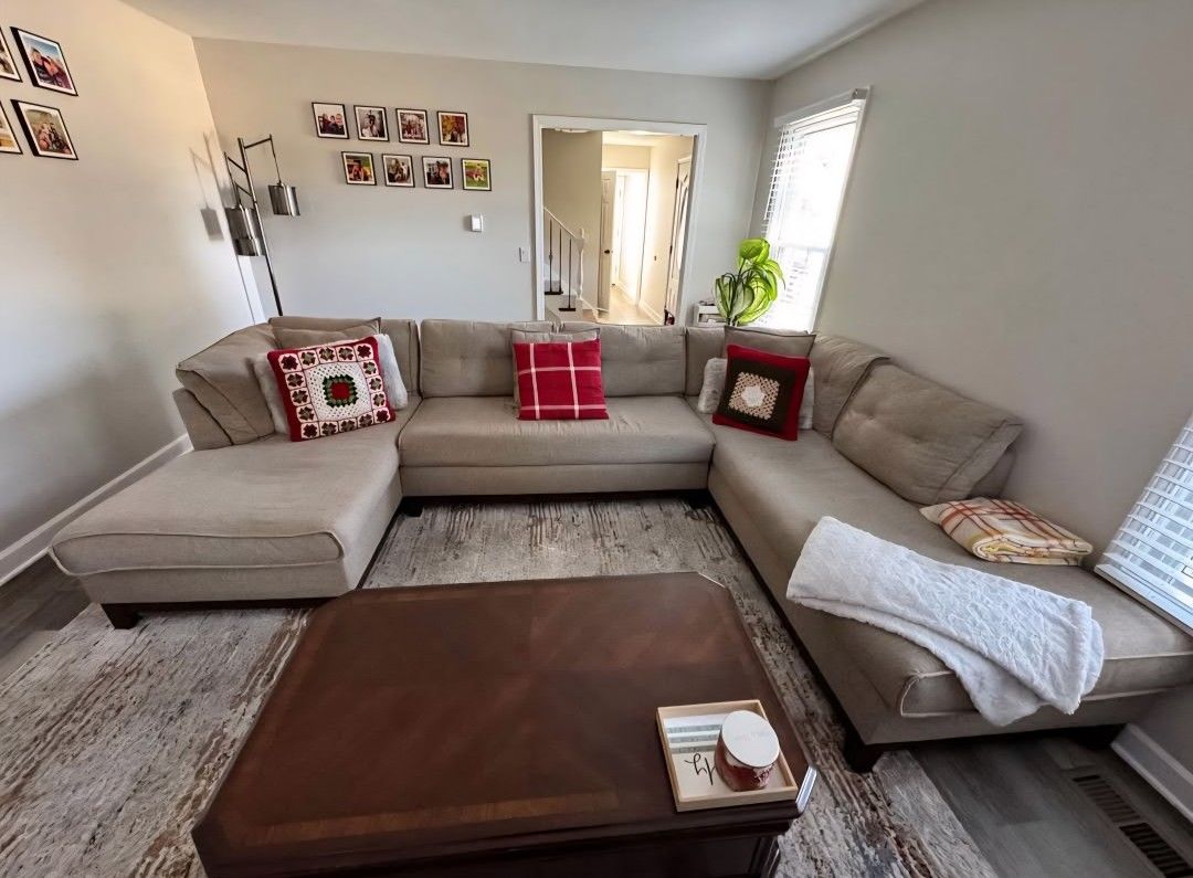 Sectional Couch 