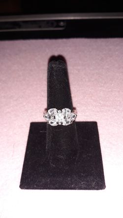 White Sapphire Ladies ring