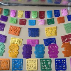 Papel Picado Para El Dia De Los Muertos. Cada Tira Tiene Su Precio!