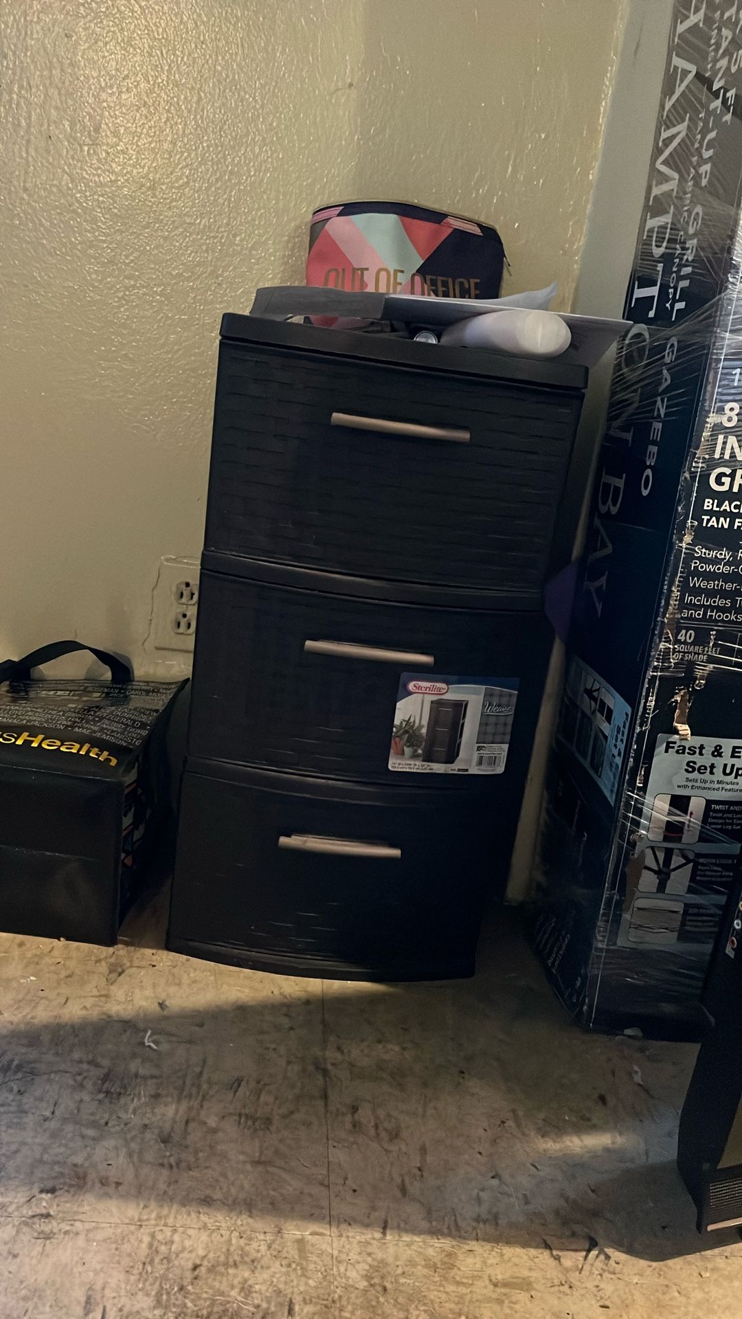 Dresser 