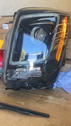 Telluride headlight driver side