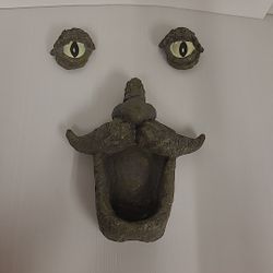 Yard Decor Tree Face