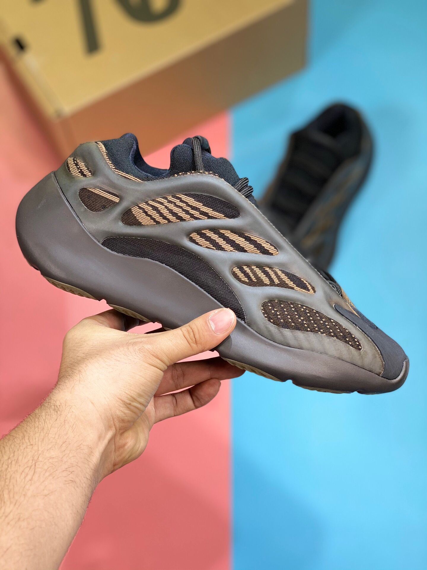 Adidas Yeezy Coconut 700V3 "Azael"