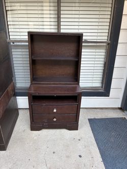 Yard Sale ( 2 knight stand dressers)