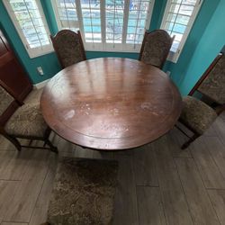 Round Table With 5 Chairs -FREE