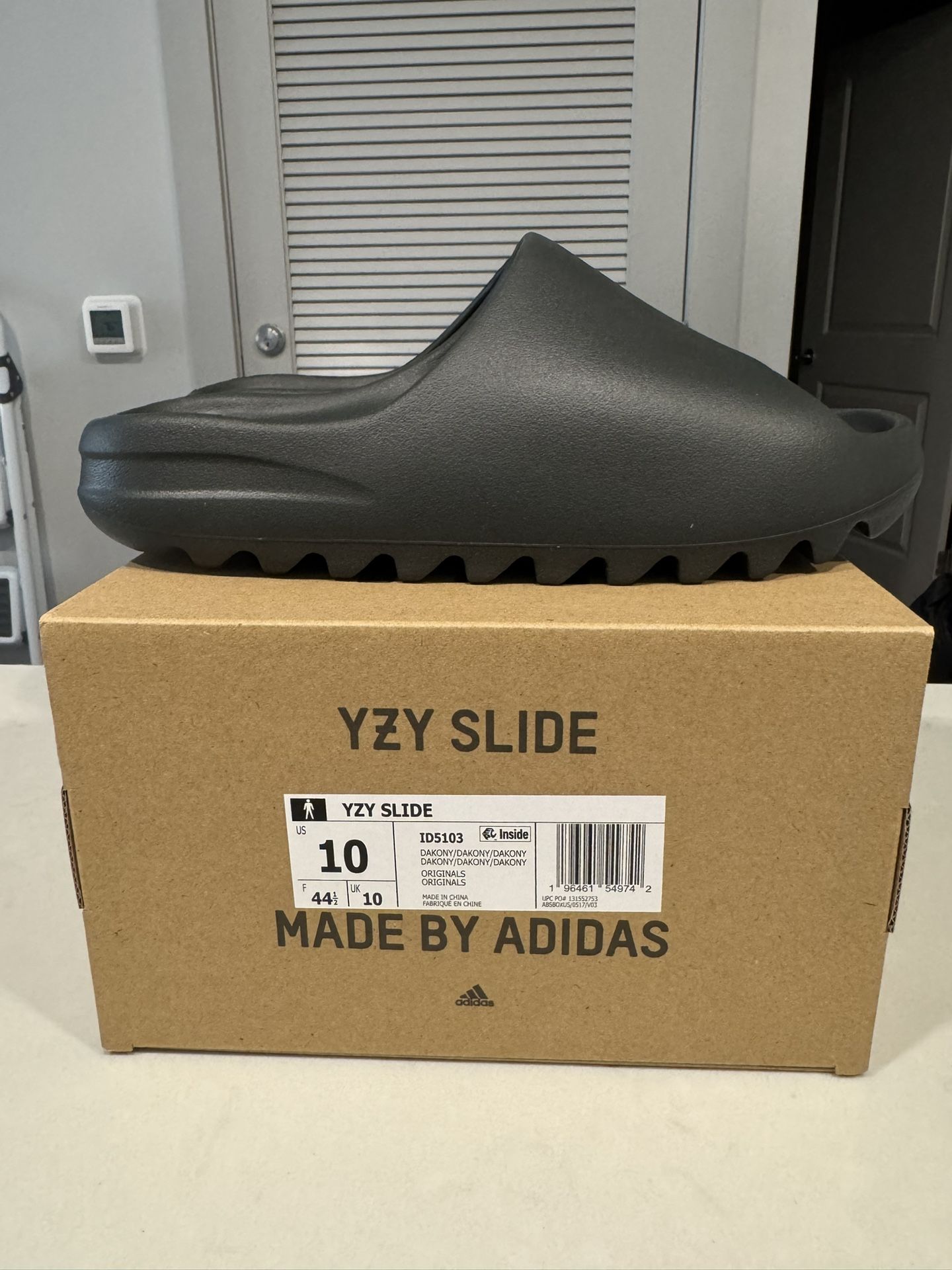 Yeezy Slide Dark Onyx