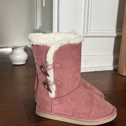 Kids Fuzzy Pink Boots