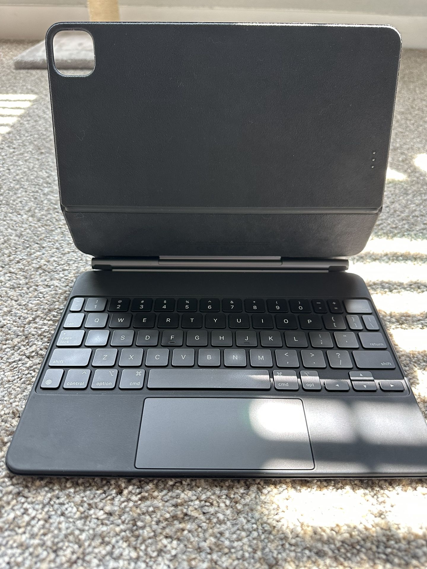 Magic Keyboard - 11 Inch - Quick Sale - MAKE AN OFFER!