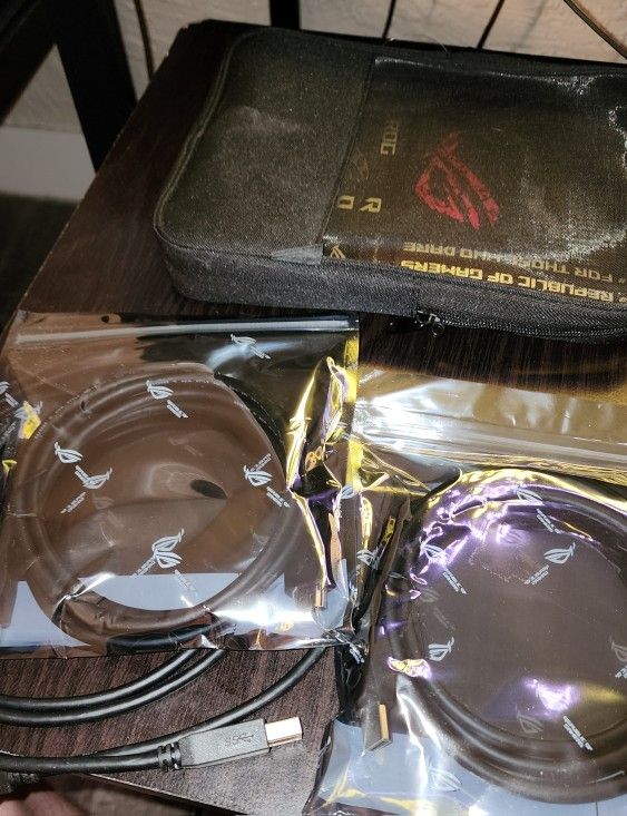 ROG Hdmi Cable, Display Port Cable, USB Display Adapter And ROG stickers
