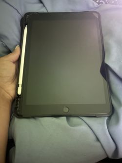 IPad And Apple Pencil