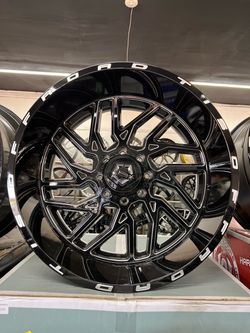 Hardrock Offroad Gloss Black Milled Wheel
