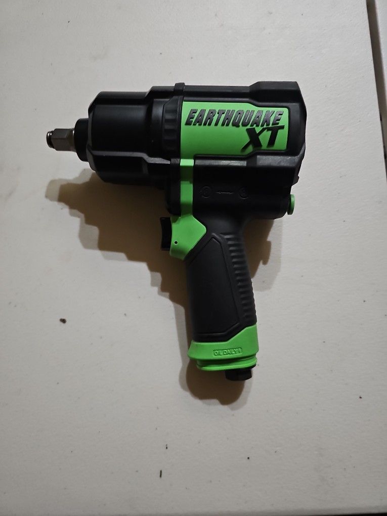 EARTHQUAKE XT 1/2 in. Composite Air Impact Wrench,