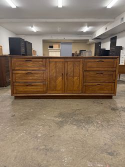 Stunning Vintage MCM 9 Drawer Buffet / Sideboard With Dovetail Joints