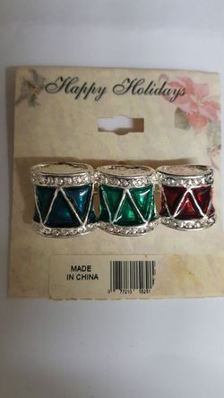 BRAND NEW CHRISTMAS METAL BROOCH PIN DRUMS