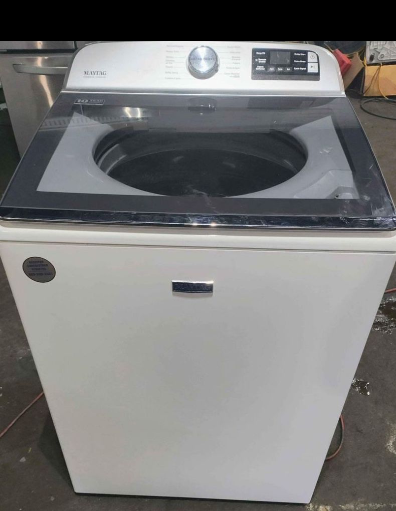 Very Nice! Maytag Heavy Duty Super Capacity Washing Machine!