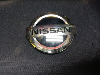2021-23 Nissan Rogue Emblem