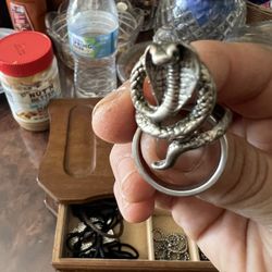 Snake Fingering