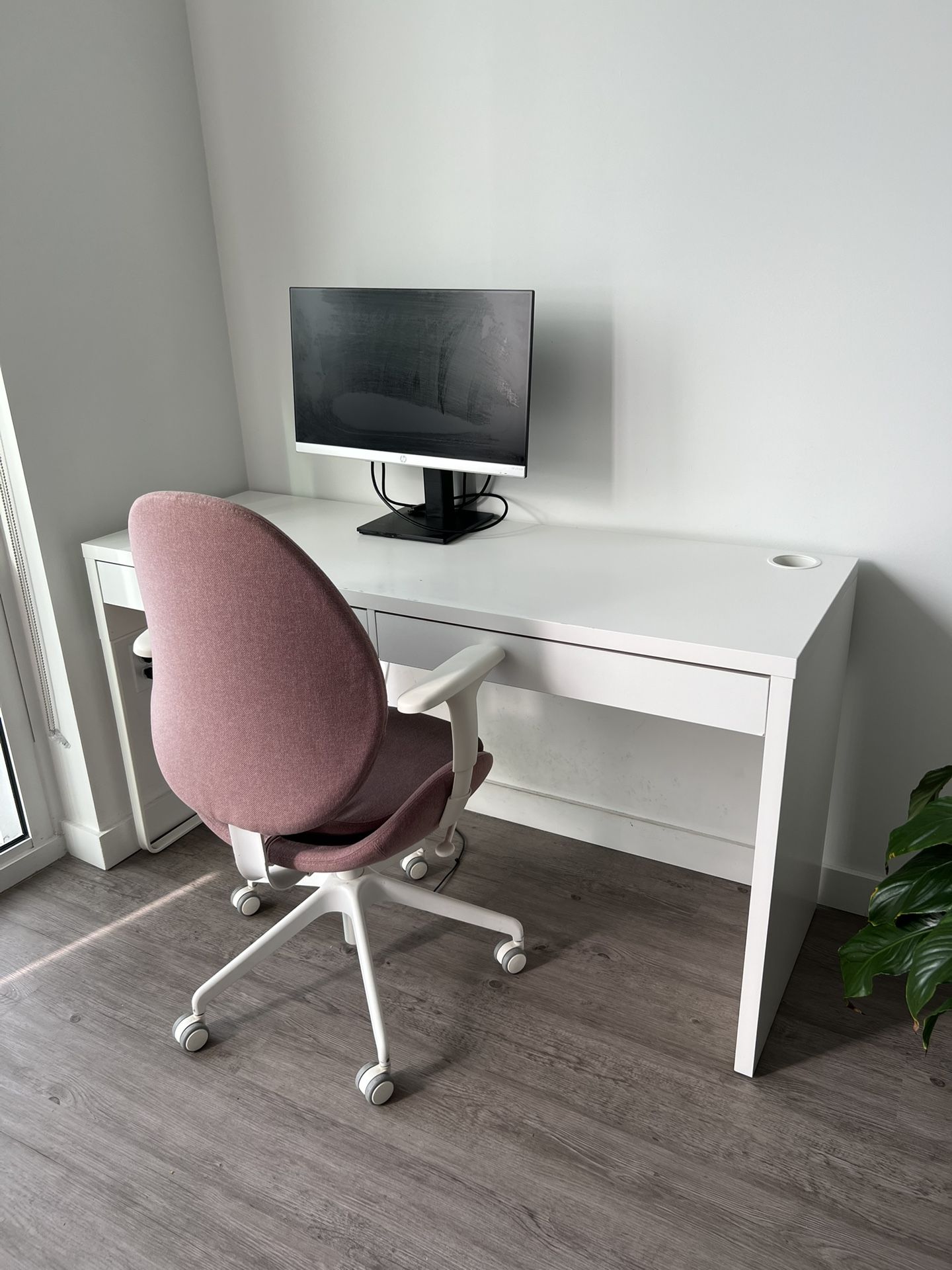 White Desk With Two Drawers