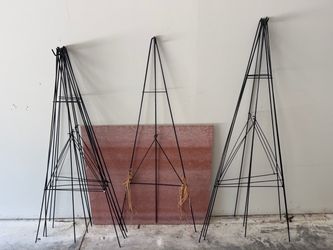 Wreath Stand Metal Easels