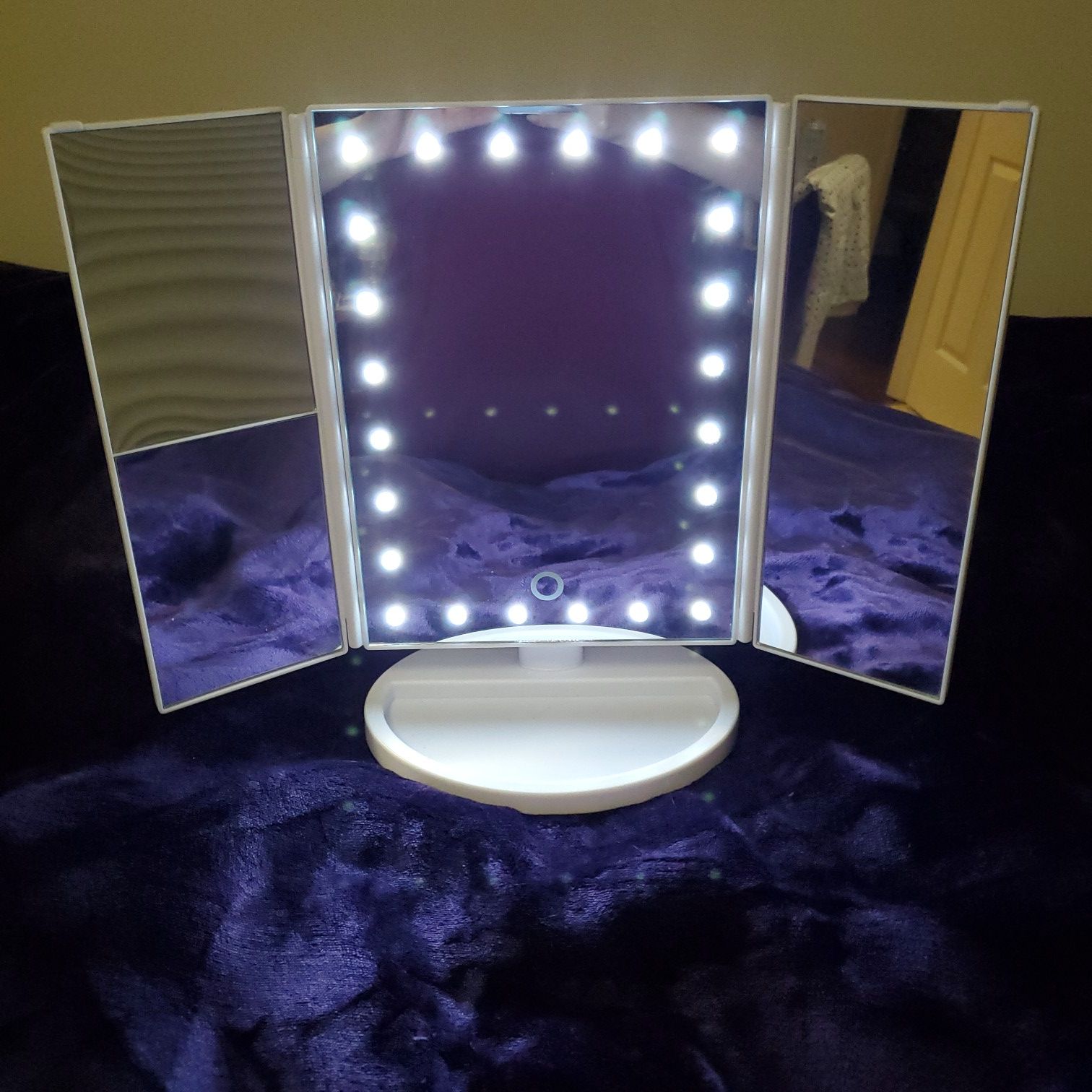 LED Lighted Vanity Adjustable Makeup Mirror