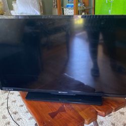 Emerson 40 Inch LED tv 