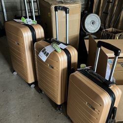 Rockland Suitcases