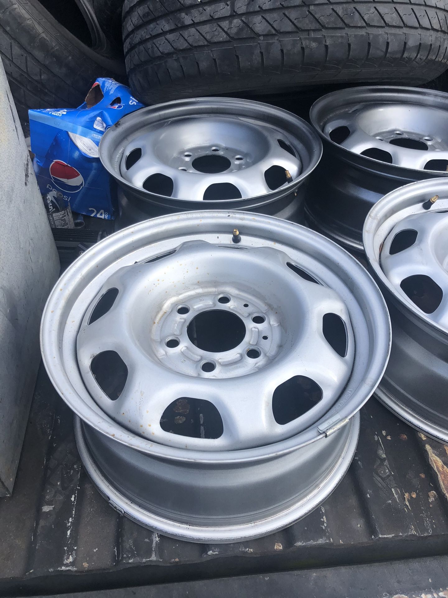 17x8 new ford rims