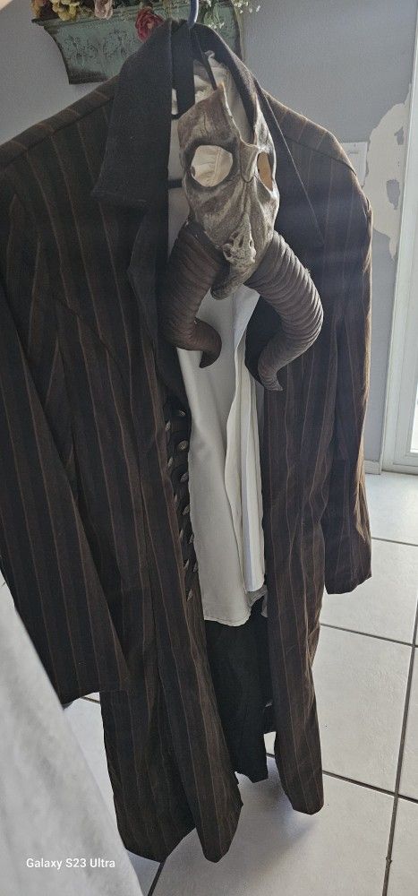 Mens XL Halloween Costume