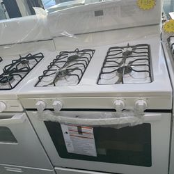 Tenemos Estufas de Gas y Eléctricas llévese la que Necesita y pague Después para más información Pregunte