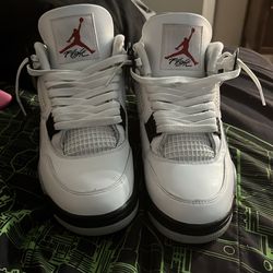 Jordan 4s
