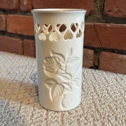 Lenox Heart Collection 5 3/4 inch vase
