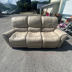 Reclining sofa