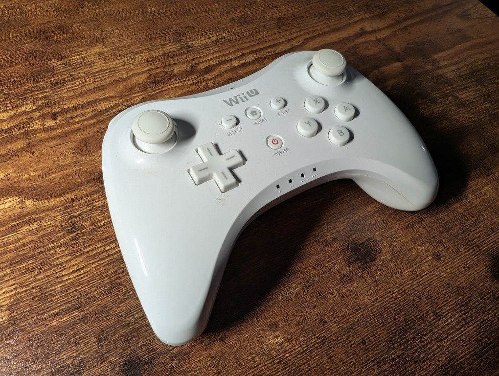 Nintendo Wii U Pro Controller