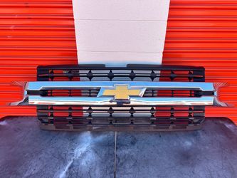 2019 -2020 -2021 Chevrolet Silverado 1500 Front Grille Assembly  OEM