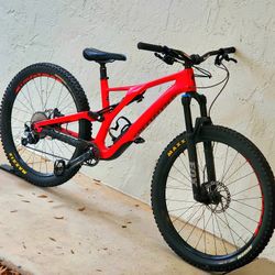 2019 SPECIALIZED STUMPJUMPER EXPERT FULL CARBON FIBER MOUNTAIN BIKE SIZE MEDIUM