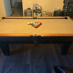 7ft Pool Table 