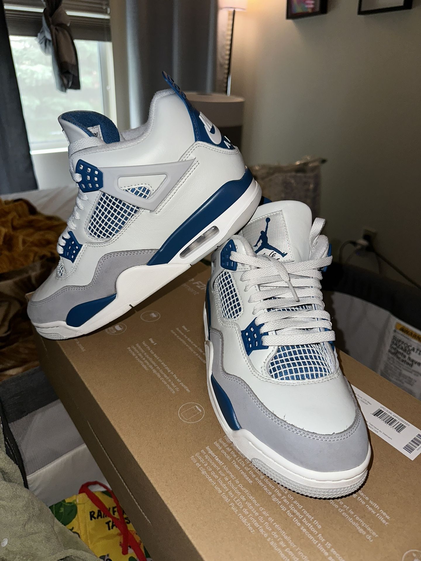 Jordan 4 Retro Off White Military Blue 9.5