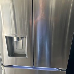⛩️❤️LG refrigerator stainless steel counter depth craft ice like new⛩️❤️