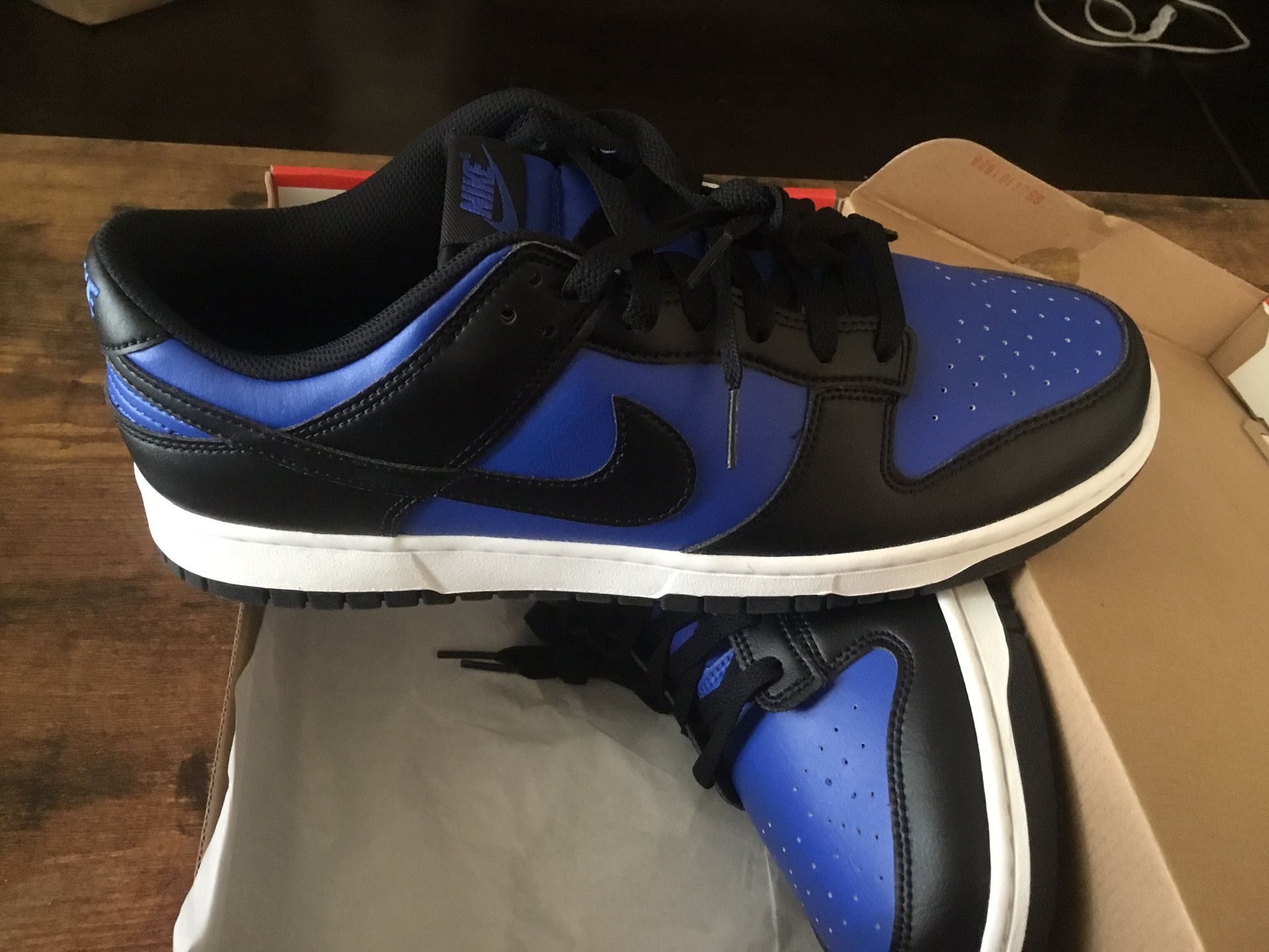 New Men’s Nike Dunk Low Retro size 12.5 (size 13 available also)
