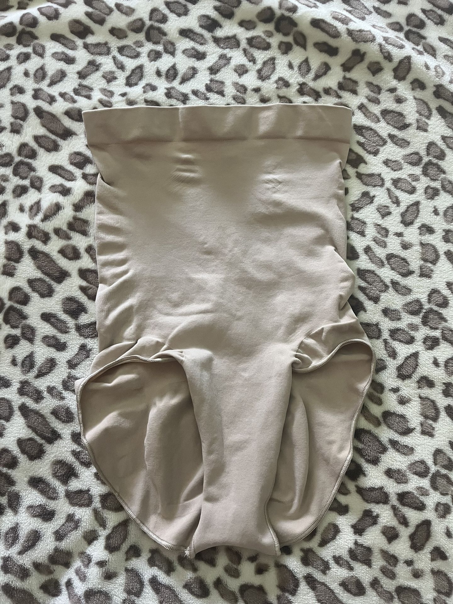 Skims Brief Shapewear BBL M