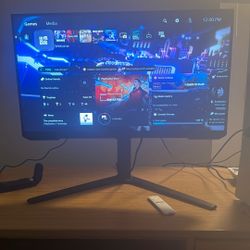 Samsung Odyssey G7 28”