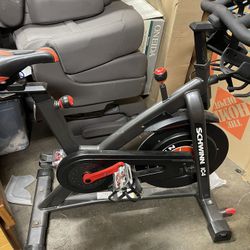Schwinn IC4 Indoor Cycling Bike