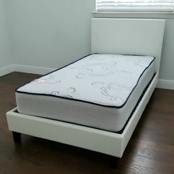 NEW TWIN-SIZE MATTRESS AND BOX SPRING 🆕️
