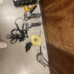 Ball And Hitch + Tow Straps/ Bottle Jack